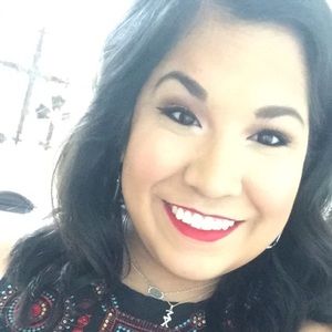 Meet your Posher, Marissa