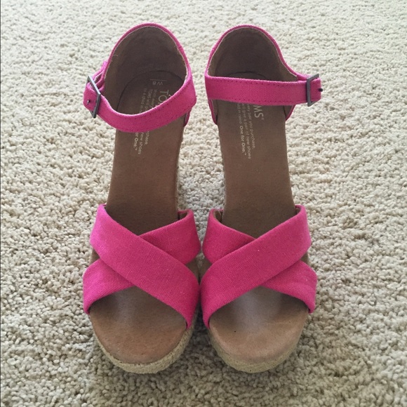 TOMS wedges