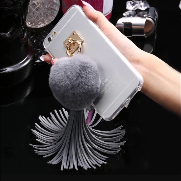 GREY FUR BALL KEYCHAIN PHONE CASE IPHONE 6/6S 😎