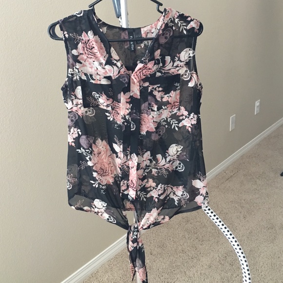 Skull tank