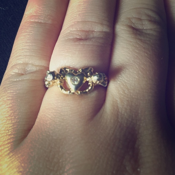 Vintage Cupid Gold Ring