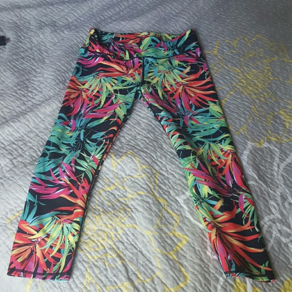 Athletic leggings