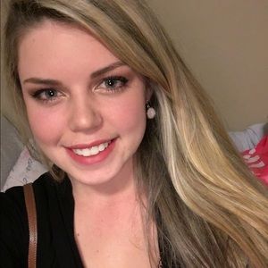 Meet your Posher, Savannah