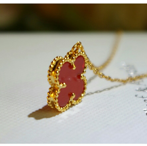 🛇SOLD🛇**Four clover leaf necklace - Picture 2 of 4