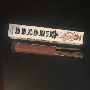 Sealed Buxom Lipgloss in Racquel