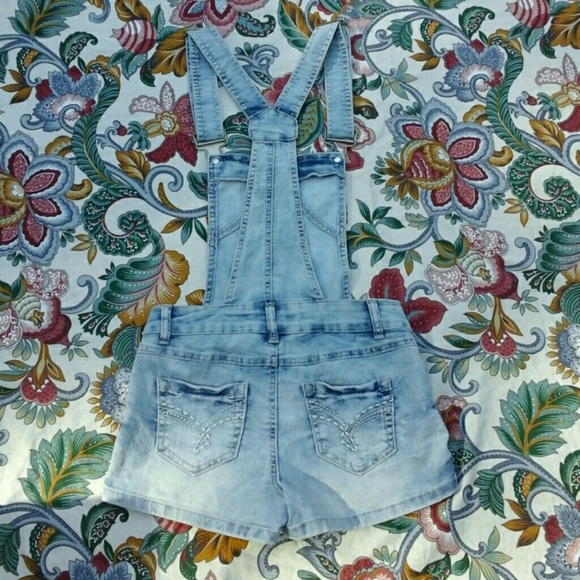 🔥Sold In Bundle 🔥 - Picture 3 of 4