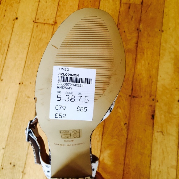 Topshop Black and White *snake skin* Sling Backs - Picture 4 of 4