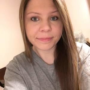 Meet your Posher, Becca