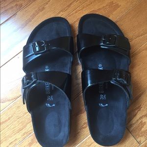 Black Patent Birkenstock Exquisite size 39 Narrow