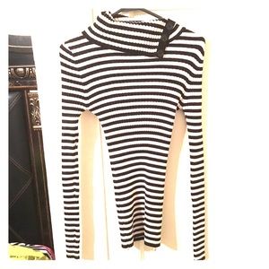 Long sleeve turtle neck