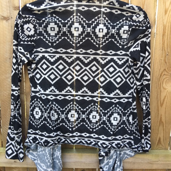 Aztec cardigan - Picture 2 of 3