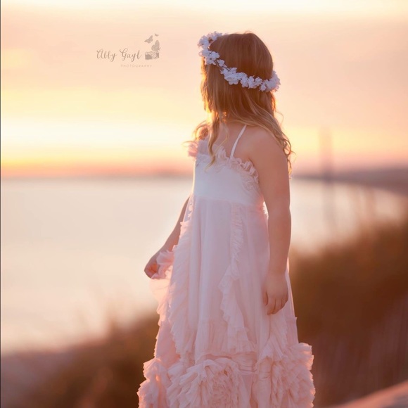 MAKE AN OFFER!!!!!! 💛🤍 - Picture 4 of 4