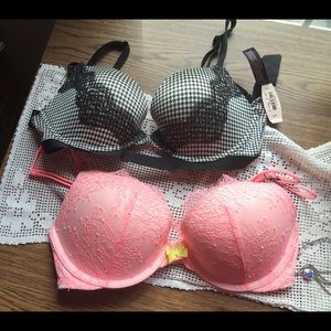Victoria secret bras 32D