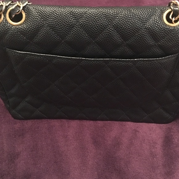 Chanel - Picture 3 of 4