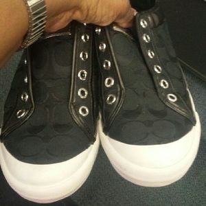 Sneakers worn only 2-3 times