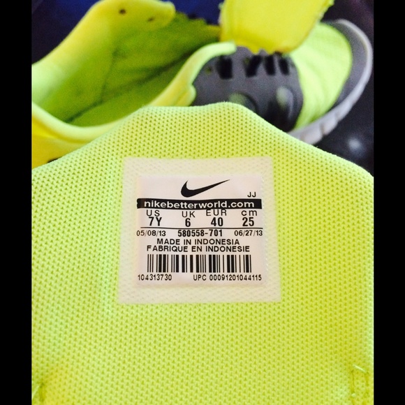 SOLD Nike free shoes - Picture 2 of 4