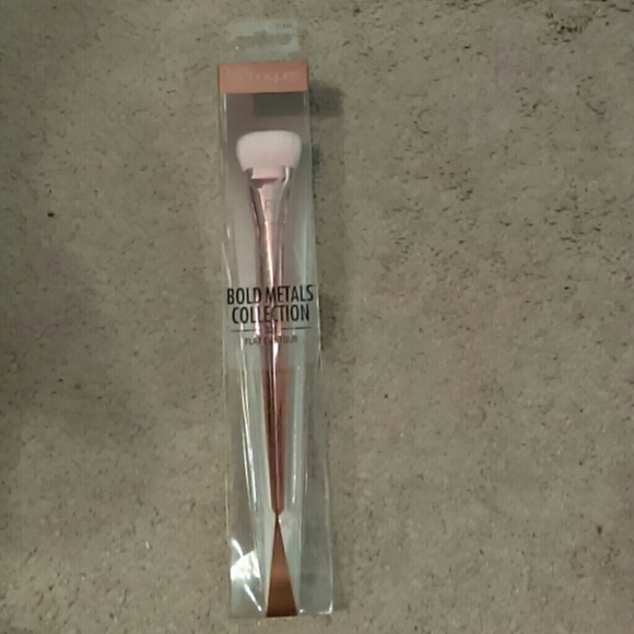 Real Techniques Bold Metal Collection Makeup Brush