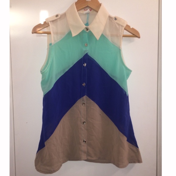 Sleeveless Color-Block Shear Shirt