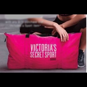 VICTORIA'S SECRET VSX SPORT DUFFEL BAG TOTE