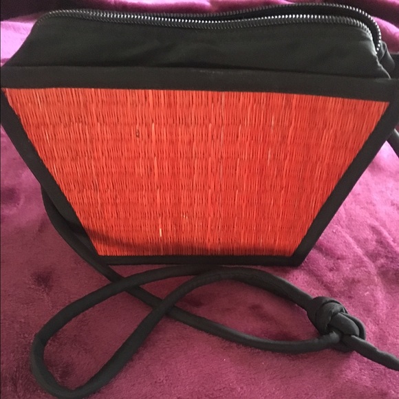 Baskets of Cambodia crossbody (NWOT)