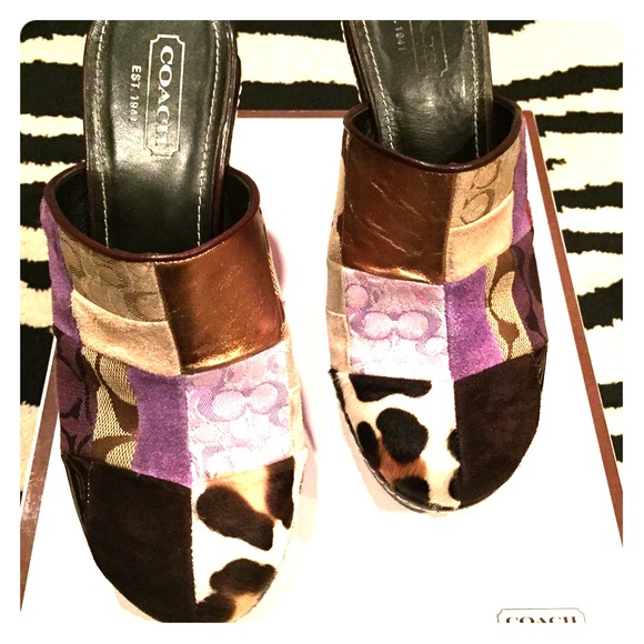 😍Coach Eva Holiday patchwork mule😍