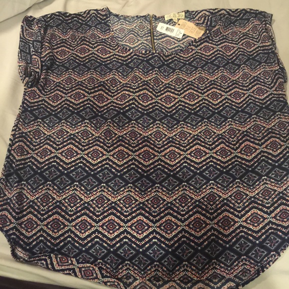NWT - Cute navy & coral dressy shirt!