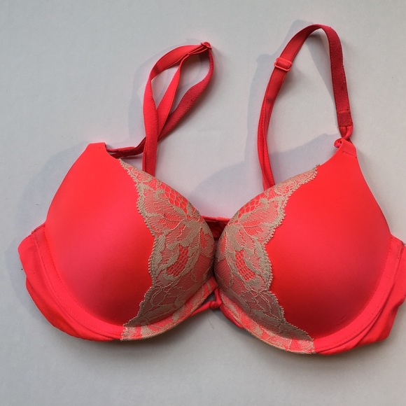 Victoria's Secret Push Up Bra Size 34A