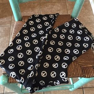 Peace sign leggings