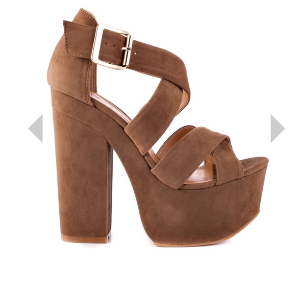 Luichiny Van Buren Tan Strappy Heels