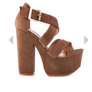 Luichiny Van Buren Tan Strappy Heels