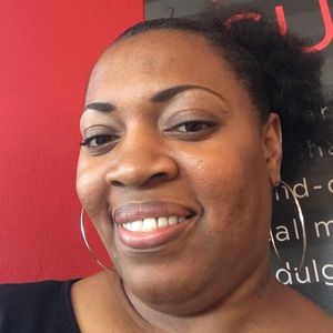 Meet your Posher, Nakia