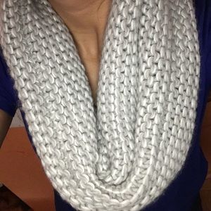 🎉SALE🎉Knitted Light Gray Scarf