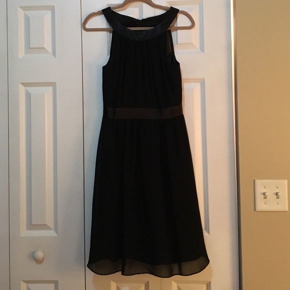 White House Black Market LBD