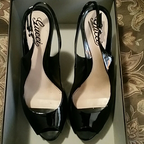 Gucci shoe - Picture 2 of 4