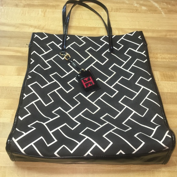 Tommy Hilfiger purse