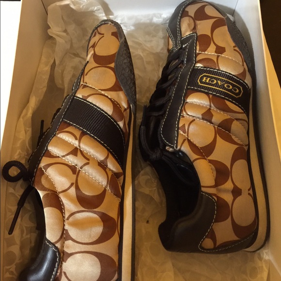 Excellent condition coach shoes