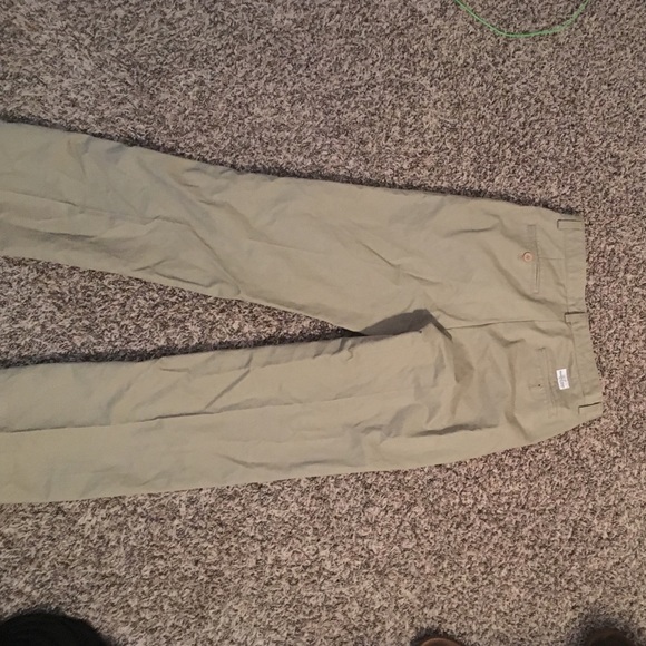 Vineyard Vines Khakis - Picture 2 of 4