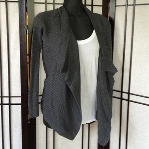 VS Moda drape front sweater cardi