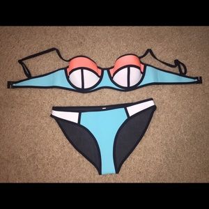 Triangl bikini lookalike