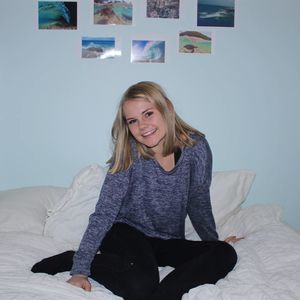 Meet your Posher, Elise