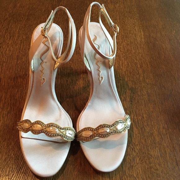 Nina cream and gold metallic heels. Worn once