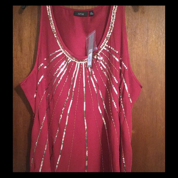 Sleeveless fashion top