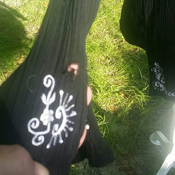 Blouse - Picture 2 of 4