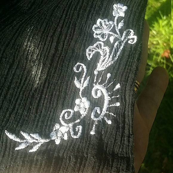 Blouse - Picture 4 of 4