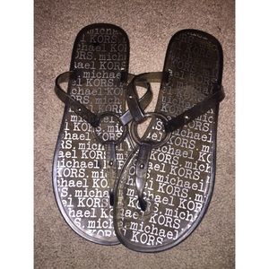 Michael Kors Sandals/Flip Flops sz 8