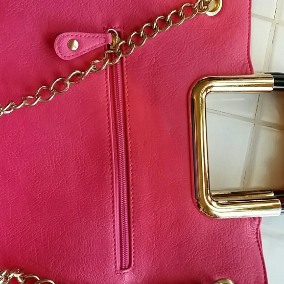 Purse - Picture 3 of 4