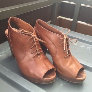 ✨ Sling Back Mule Pumps ✨