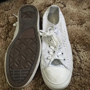 Brand new white lace converse