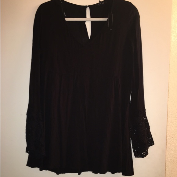 Black long sleeve dress