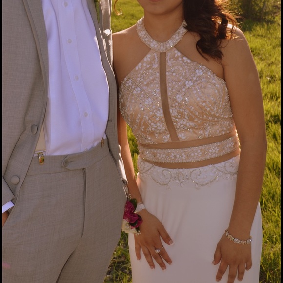 PROM DRESS WHITE/IVORY WITH CHAMPAGNE - Picture 2 of 3